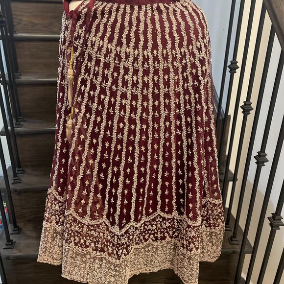 Bridal Lengha - Picture 4 of 9